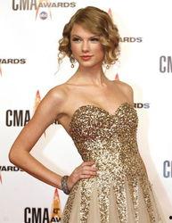 迈克杰克逊娱乐圈爆料,揭秘迈克·杰克逊娱乐圈背后的惊人真相 第1张 迈克杰克逊娱乐圈爆料,揭秘迈克·杰克逊娱乐圈背后的惊人真相 第1张